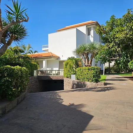 Karat Oasis Del Duque Βίλα