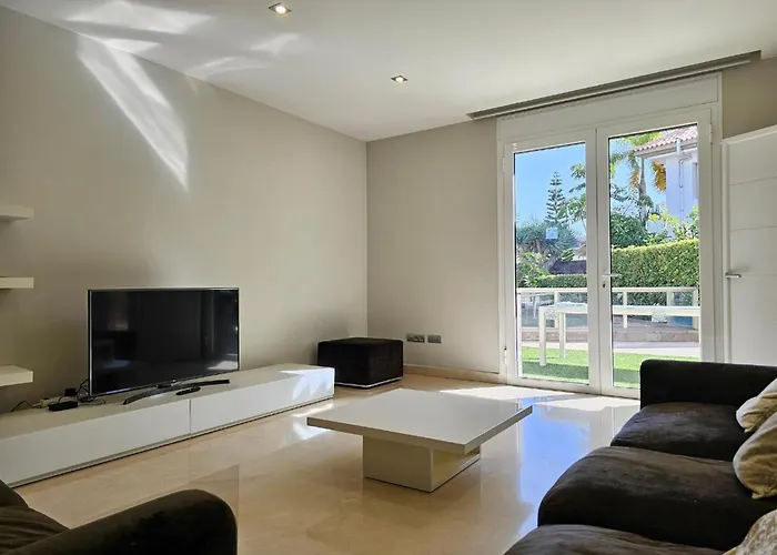 Karat Oasis Del Duque * 阿德耶