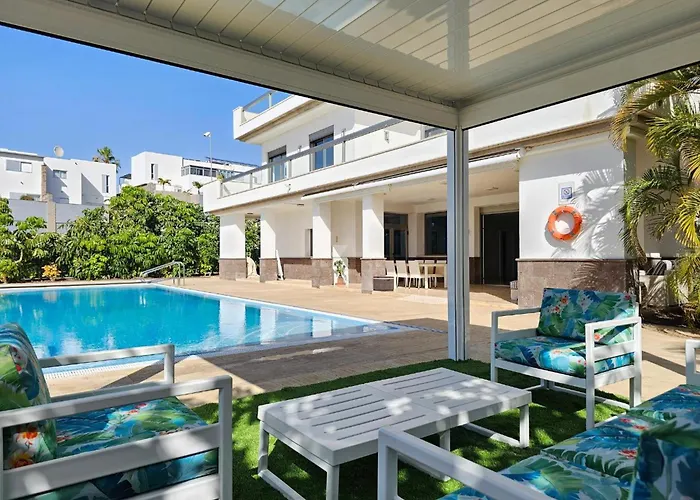 Karat Oasis Del Duque 阿德耶