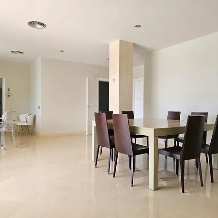 Karat Oasis Del Duque Адехе