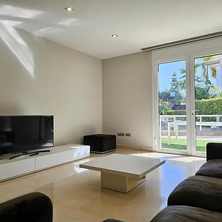 Karat Oasis Del Duque * أذيخي